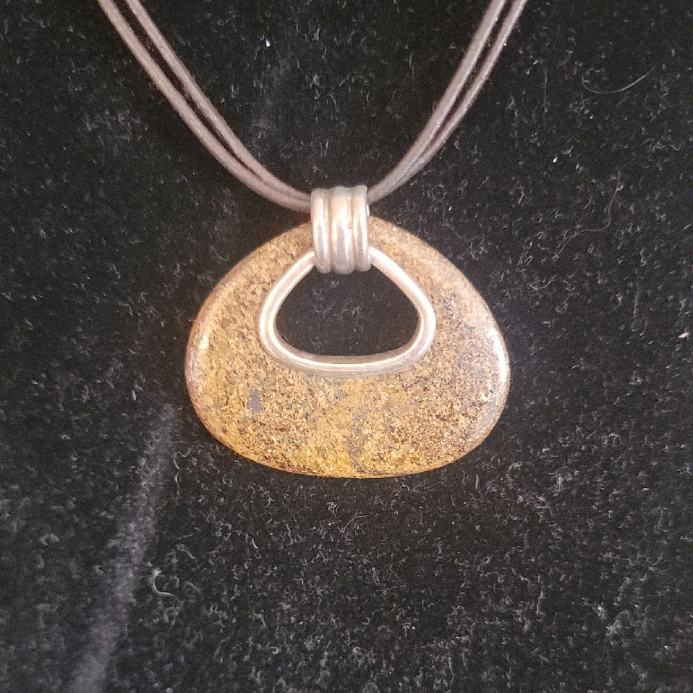 Silpada Stone Pendant On Leather 17" Necklace